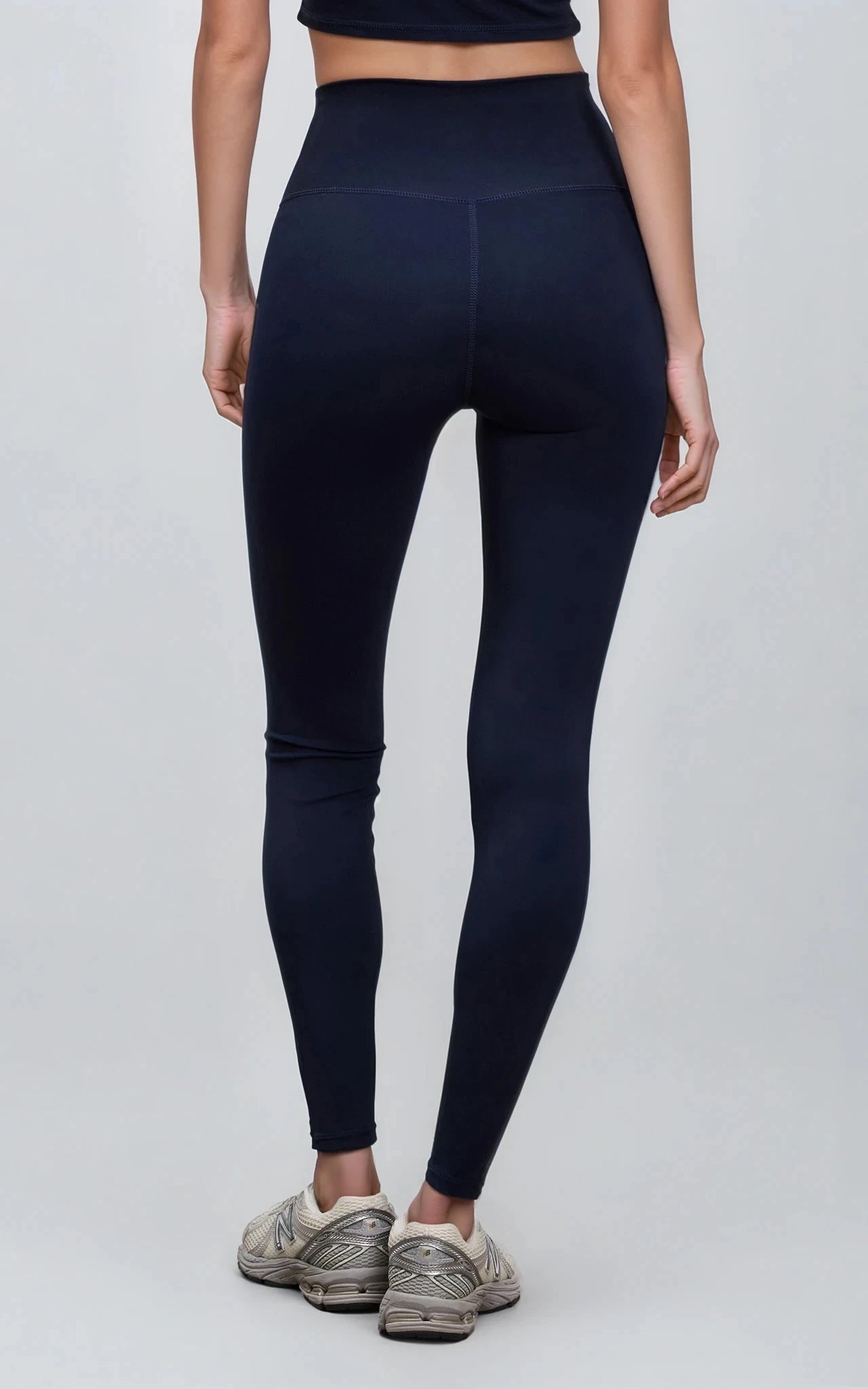 Women’s Black High-Waist Performance Leggings – Sculpted Fit Black