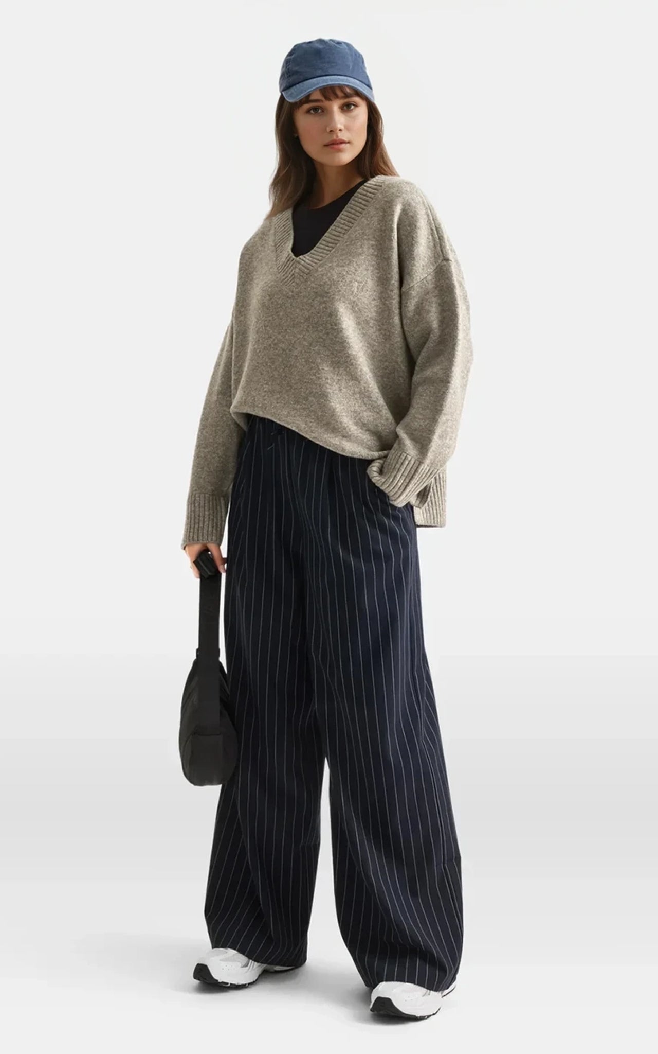 V-Neck Knit Jumper – Relaxed Fit