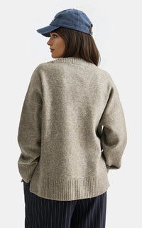 V-Neck Knit Jumper – Relaxed Fit